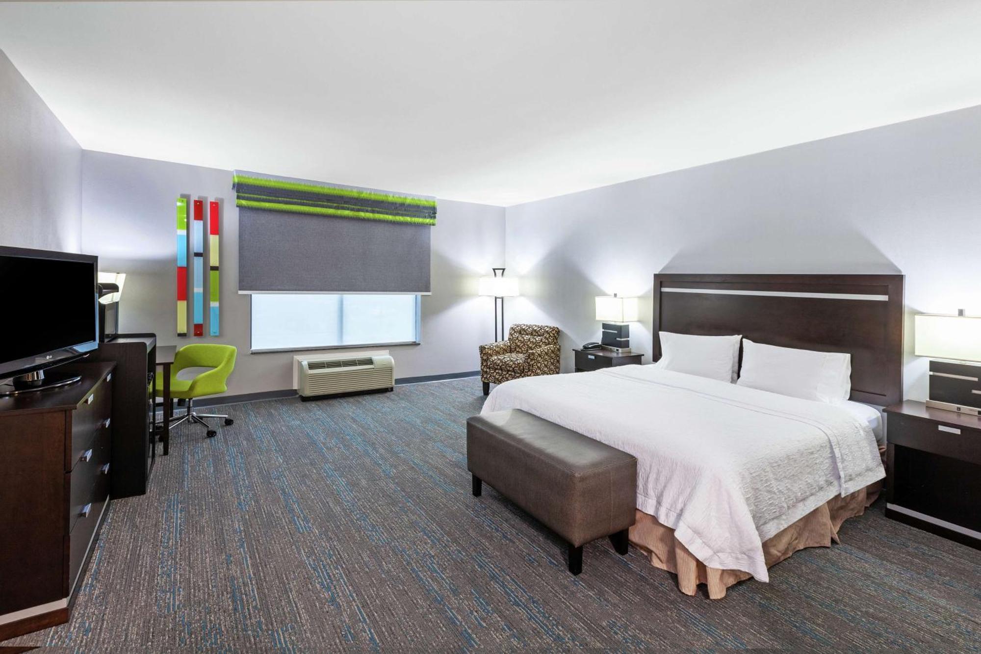 Hampton Inn & Suites Houston/League City Exterior photo